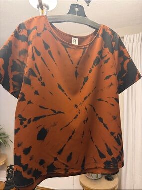 Rust Tie-Dye Short Sleeve Top by A NEW YORK